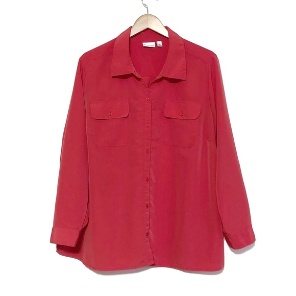 Kim Rogers Roll Tab Blouse - Picture 3 of 10